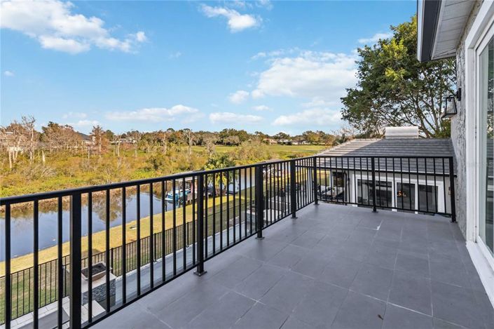 Image No.62-4 Bed Property for sale