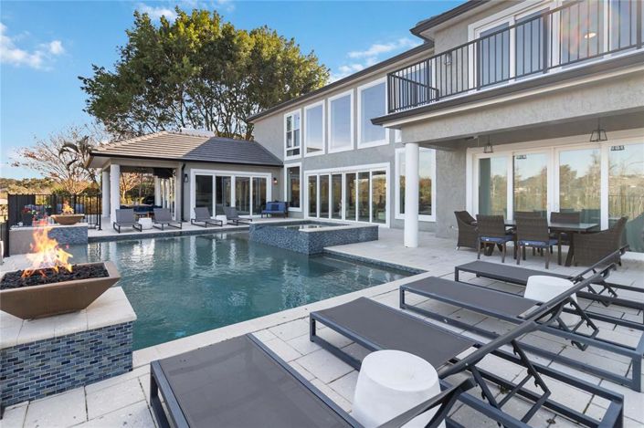 Image No.68-4 Bed Property for sale