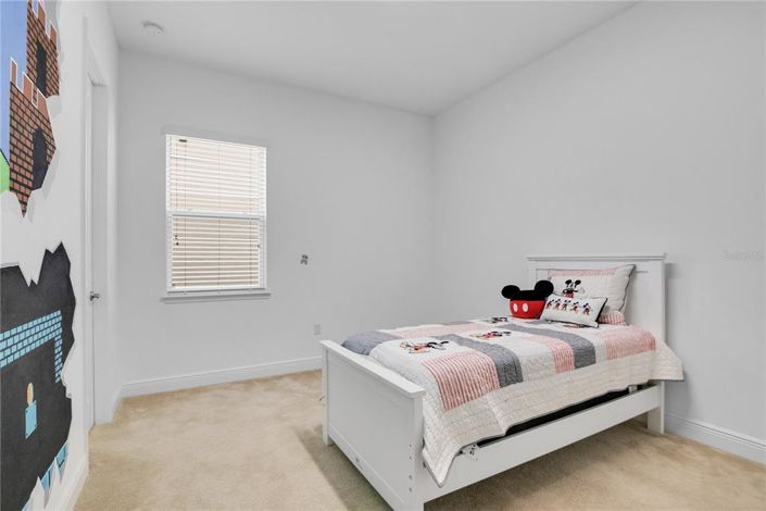 Image No.24-6 Bed Property for sale