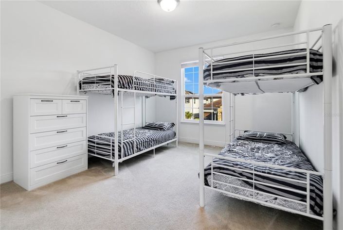 Image No.28-6 Bed Property for sale