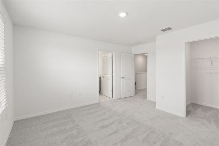 Image No.17-3 Bed Townhouse for sale