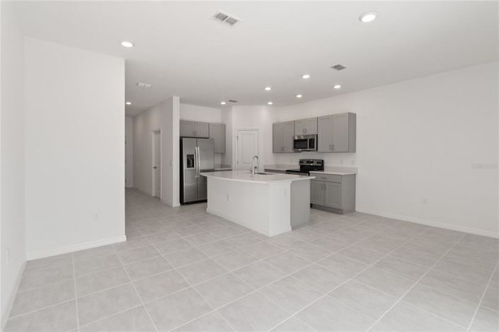 Image No.7-3 Bed Townhouse for sale