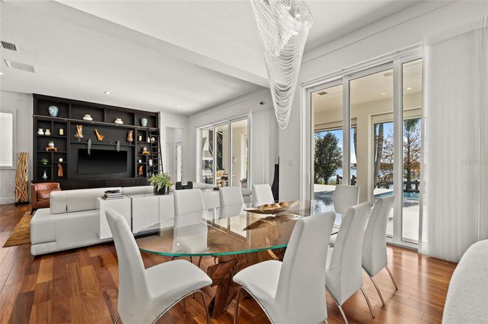 Image No.8-5 Bed Property for sale