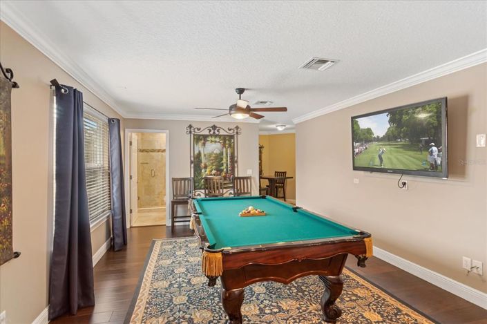 Image No.20-5 Bed Property for sale