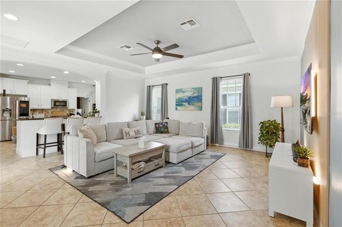 Image No.15-5 Bed Property for sale