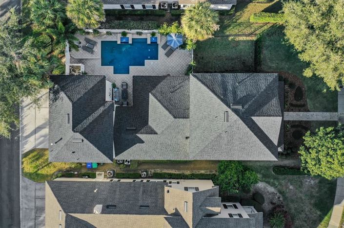 Image No.2-5 Bed Property for sale