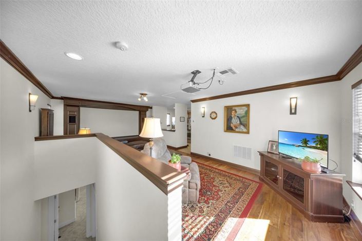 Image No.33-5 Bed Property for sale