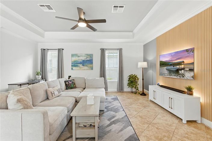 Image No.4-5 Bed Property for sale