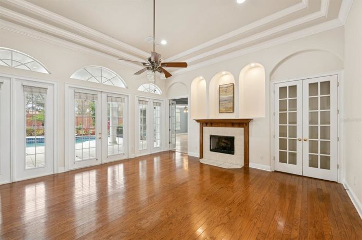 Image No.11-4 Bed Property for sale