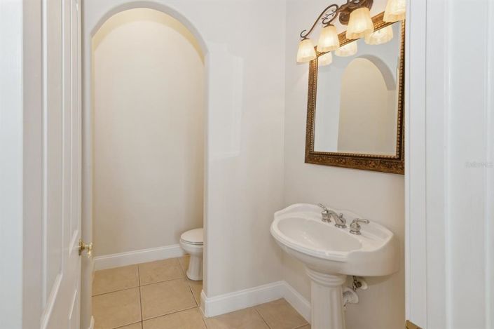 Image No.14-4 Bed Property for sale