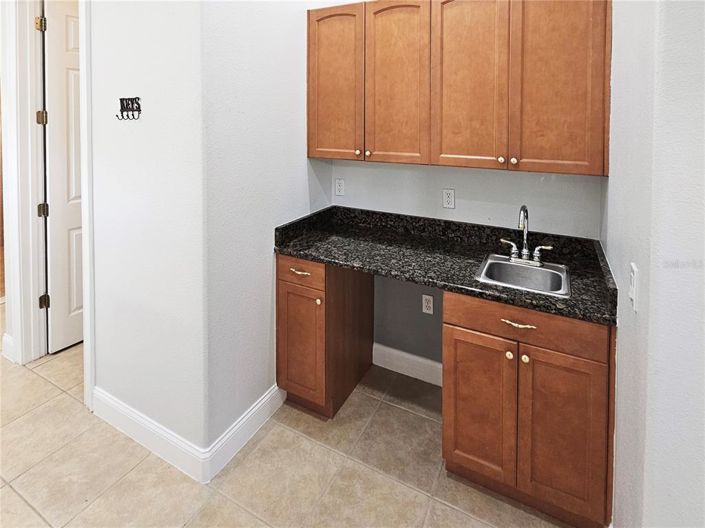 Image No.19-4 Bed Property for sale