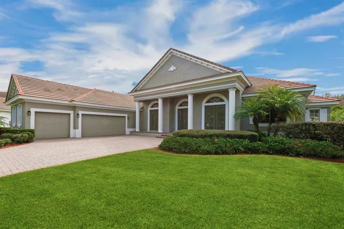 Image No.37-4 Bed Property for sale