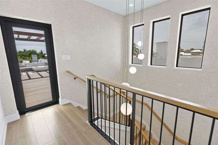 Image No.57-4 Bed Property for sale