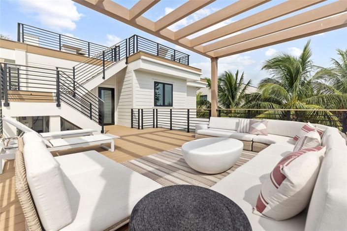 Image No.60-4 Bed Property for sale