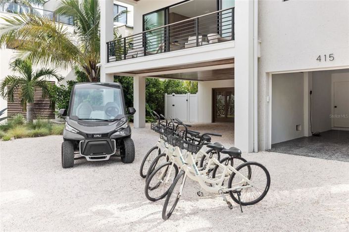 Image No.70-4 Bed Property for sale