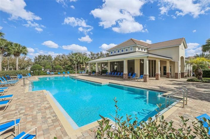 Image No.2-4 Bed Property for sale