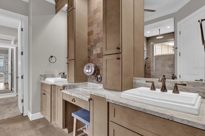 Image No.39-4 Bed Property for sale