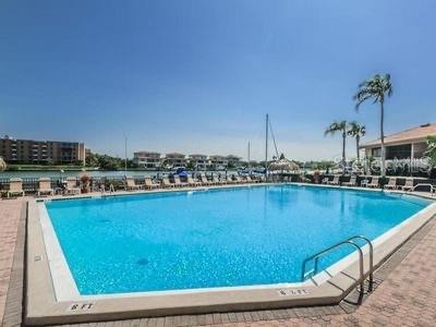 Image No.61-2 Bed Property for sale