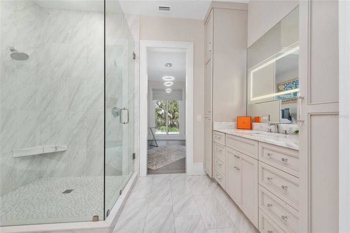 Image No.35-5 Bed Property for sale