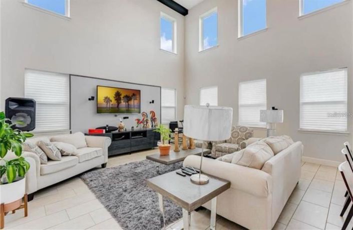 Image No.5-4 Bed Property for sale