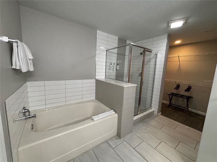 Image No.24-3 Bed Property for sale