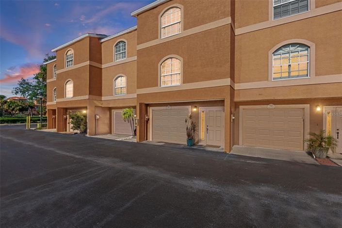 Image No.2-Maison de ville de 2 chambres à vendre à Floride