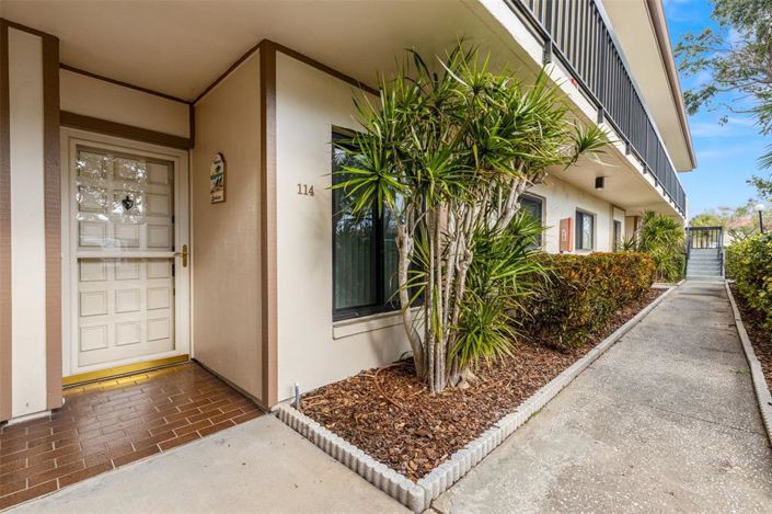 Image No.2-2 Bed Property for sale