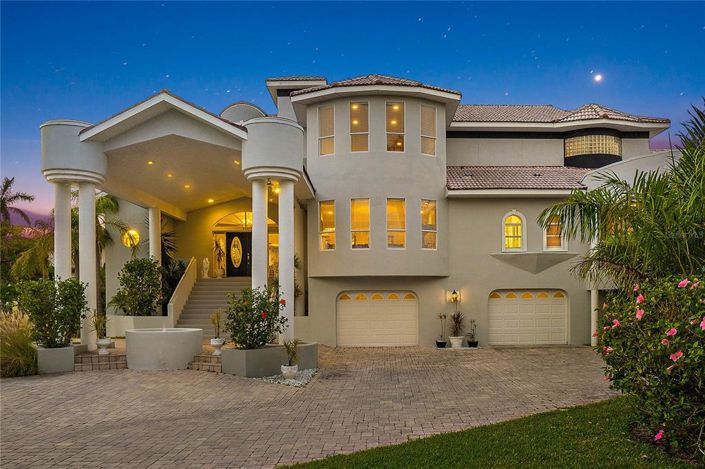 Image No.1-Propriété de 4 chambres à vendre à États-Unis