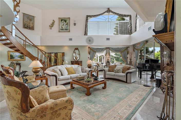 Image No.37-4 Bed Property for sale