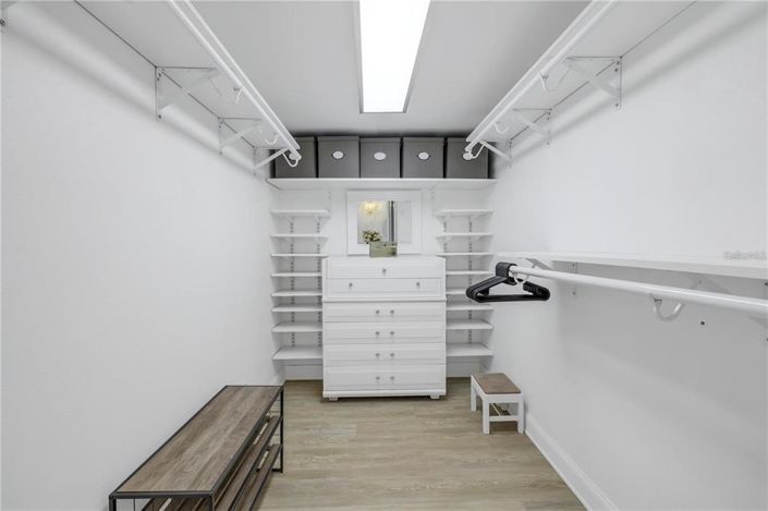 Image No.25-2 Bed Property for sale