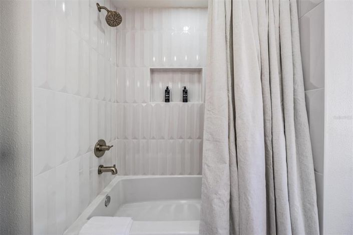 Image No.9-Propriété de 4 chambres à vendre à Anna Maria