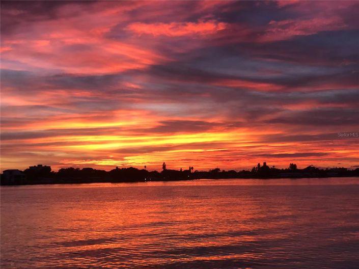 Image No.4-2 Bed Property for sale