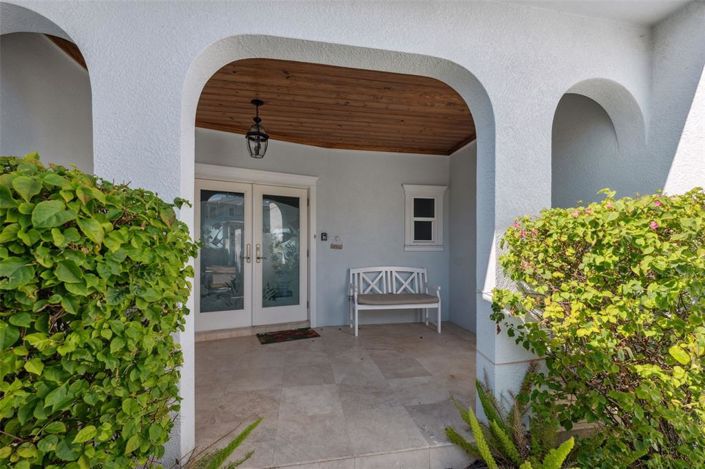 Image No.5-5 Bed Property for sale