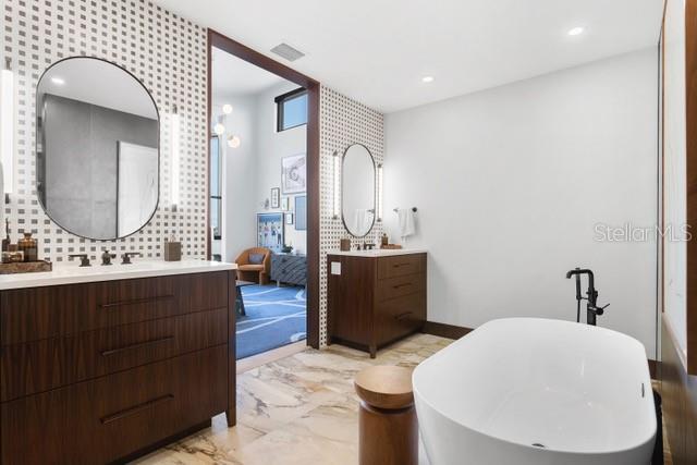 Image No.23-Propriété de 4 chambres à vendre à Floride