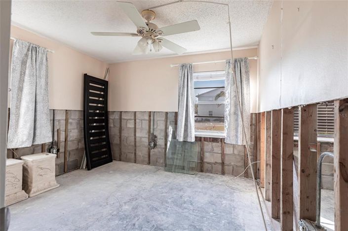 Image No.11-2 Bed Property for sale