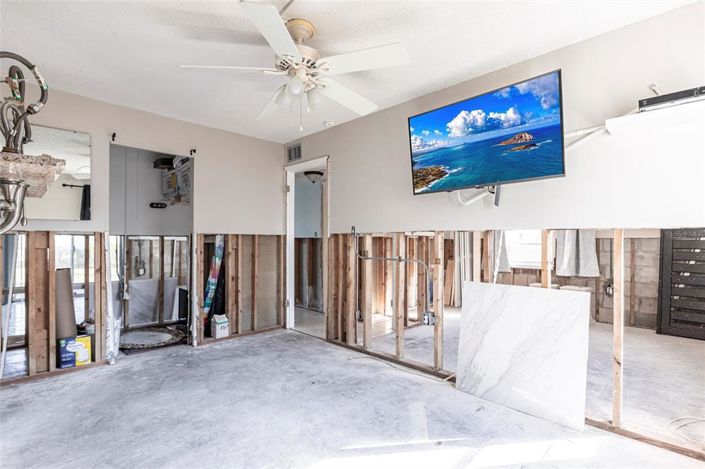 Image No.14-2 Bed Property for sale