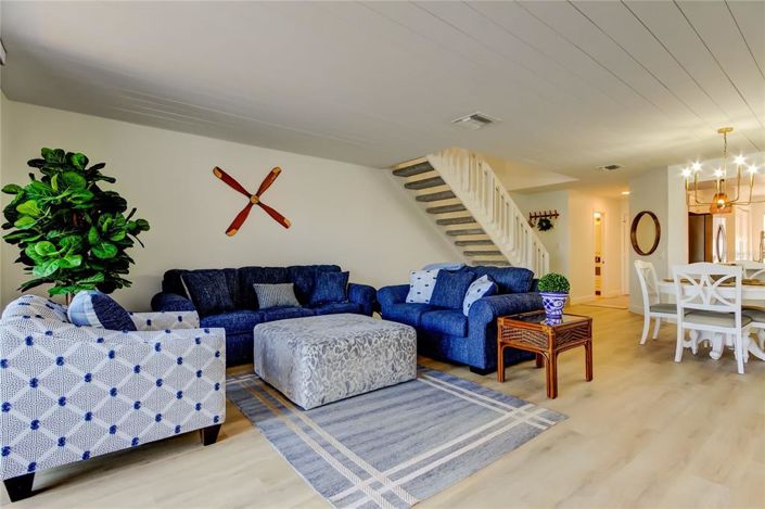 Image No.15-3 Bed Townhouse for sale