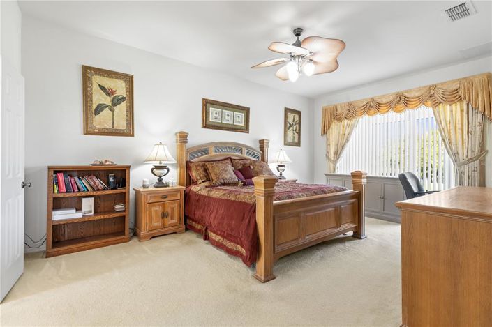 Image No.13-4 Bed Property for sale