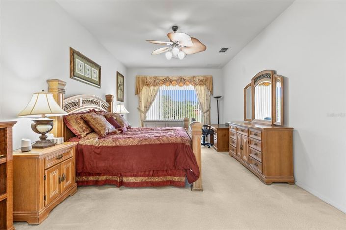 Image No.17-4 Bed Property for sale