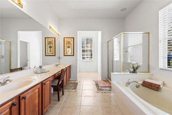 Image No.18-4 Bed Property for sale