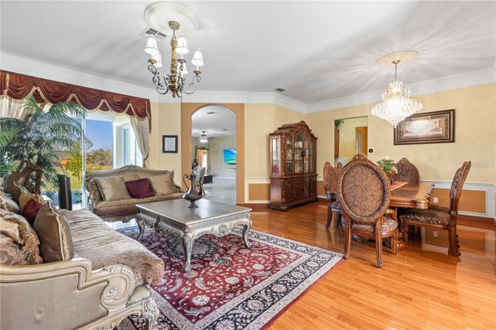 Image No.24-4 Bed Property for sale