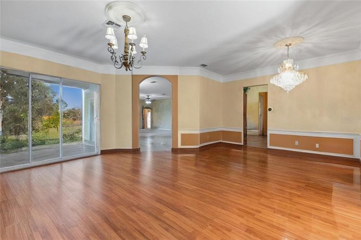 Image No.25-4 Bed Property for sale