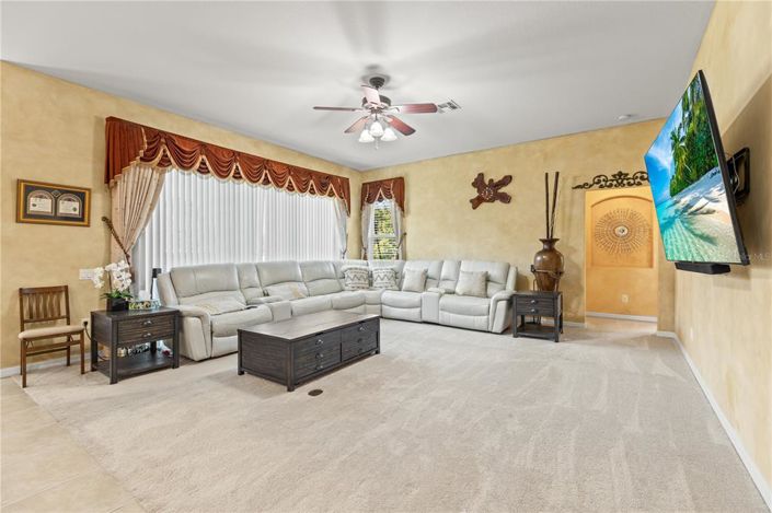 Image No.48-4 Bed Property for sale