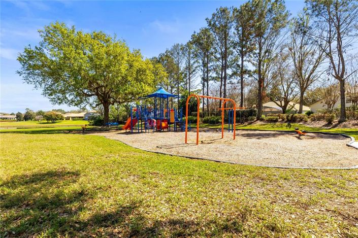 Image No.69-4 Bed Property for sale