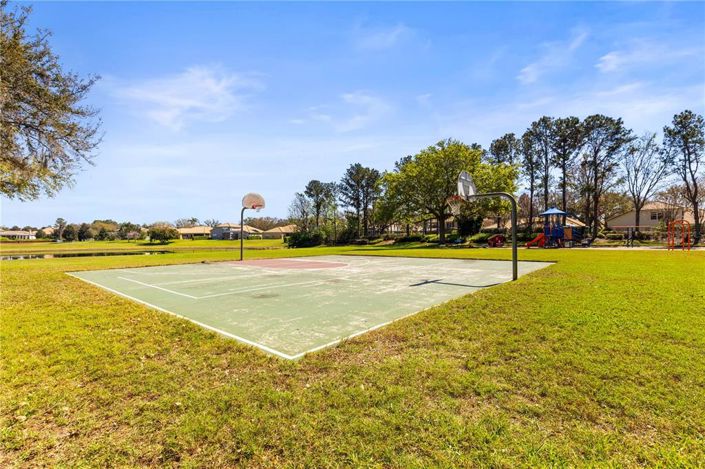 Image No.71-4 Bed Property for sale