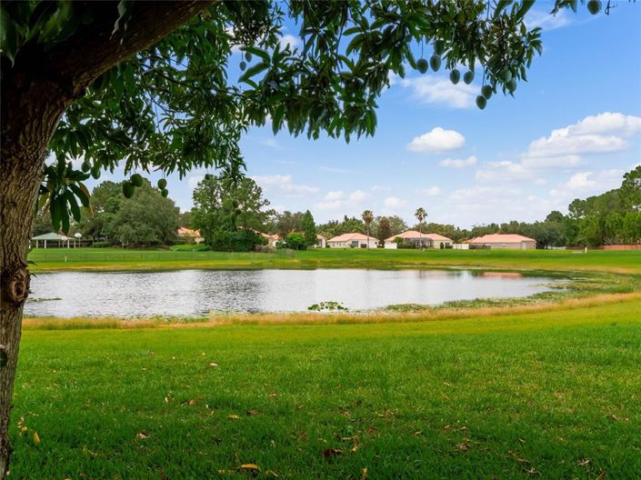 Image No.94-4 Bed Property for sale