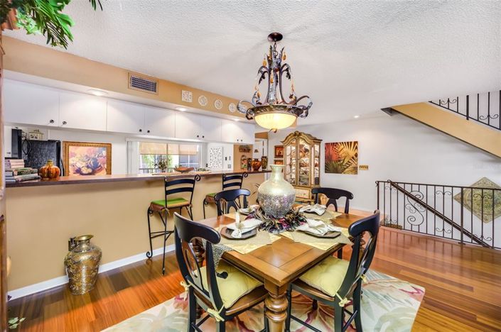 Image No.15-2 Bed Townhouse for sale