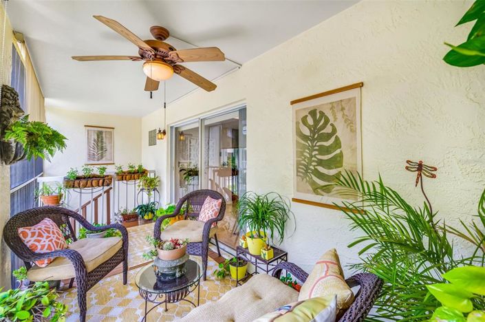 Image No.25-2 Bed Townhouse for sale