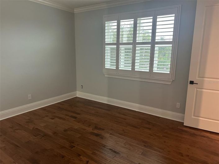 Image No.20-5 Bed Property for sale