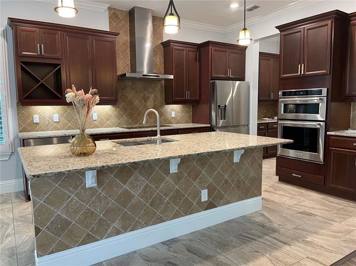 Image No.26-5 Bed Property for sale